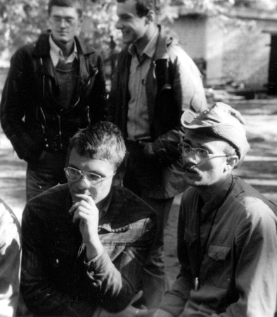 Сверху - Димон Резчиков и Андрей Красников, снизу - Кул и Сандро