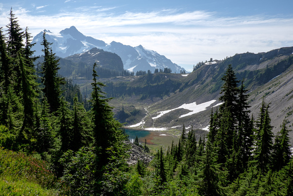View back to the Austin Pass and Shuksan Mountain