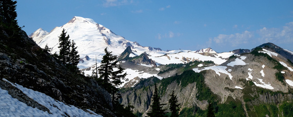 Mount Baker from the beginning of Chain Lakes Trail
